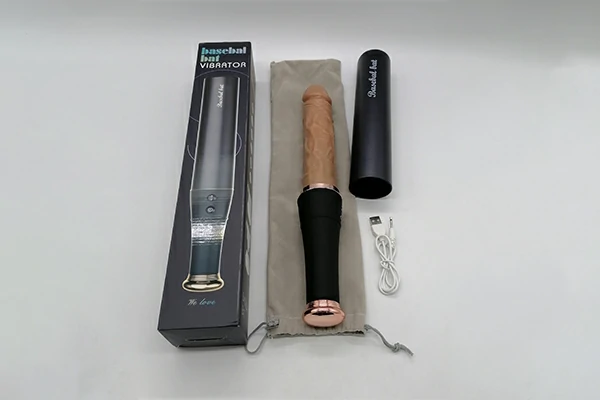 this dildo has a strong box and discreet bag inside