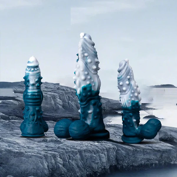 Frostwyrm - Fantasy Monster Dildo Exotic Spikes