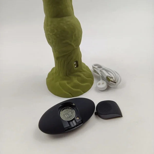 Sil - Predatory Gaze Thrusting Dildo 9 Inches